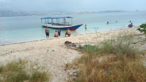 Boa Ende Boat Trip